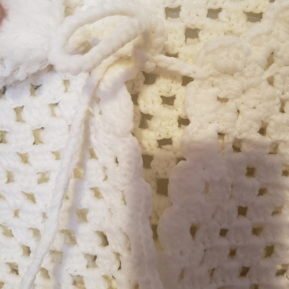Handmade women's crochet off white  wool sweater vest - Picture 4 of 12